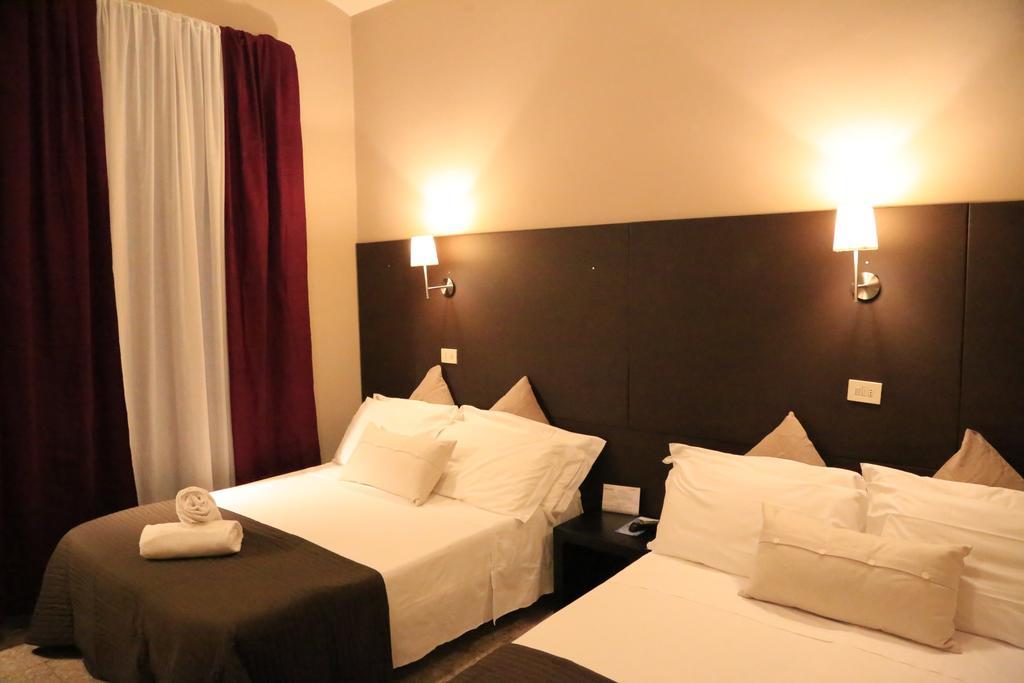 Habitación Doble Económica con cama supletoria