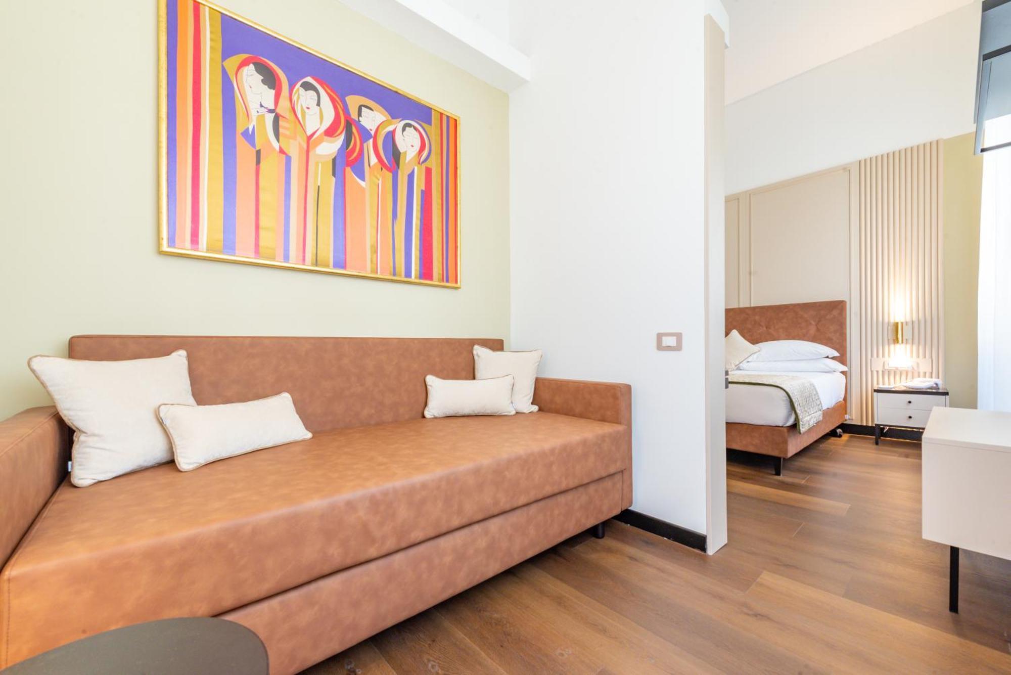 Junior King Suite with Sofa Bed,1645648593:JPEG