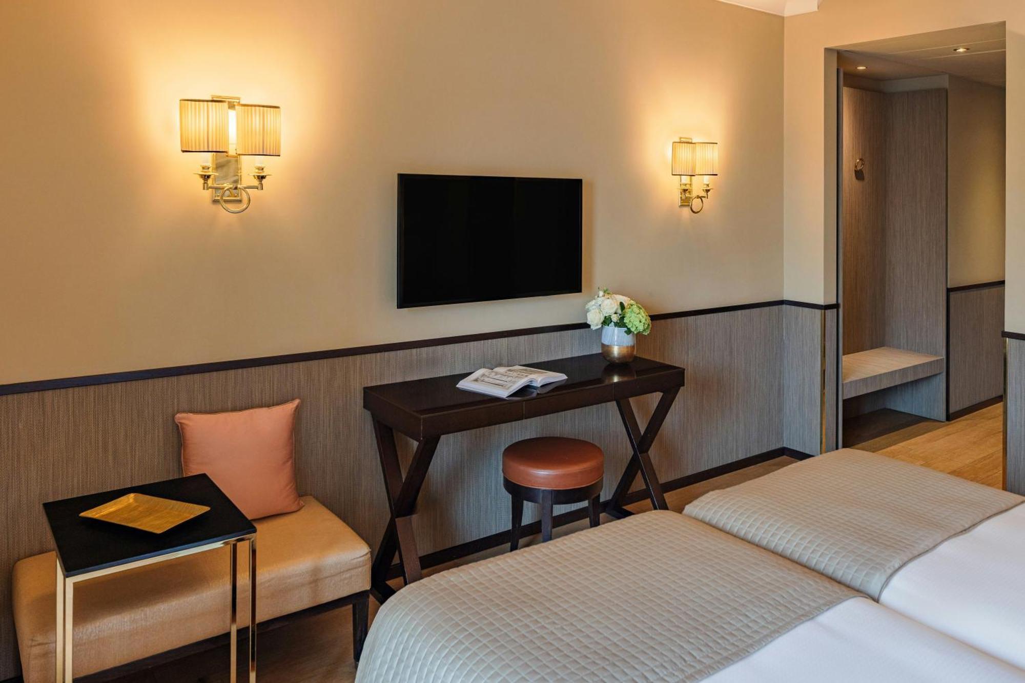 Deluxe Double or Twin Room Balcony,1729992722:JPEG