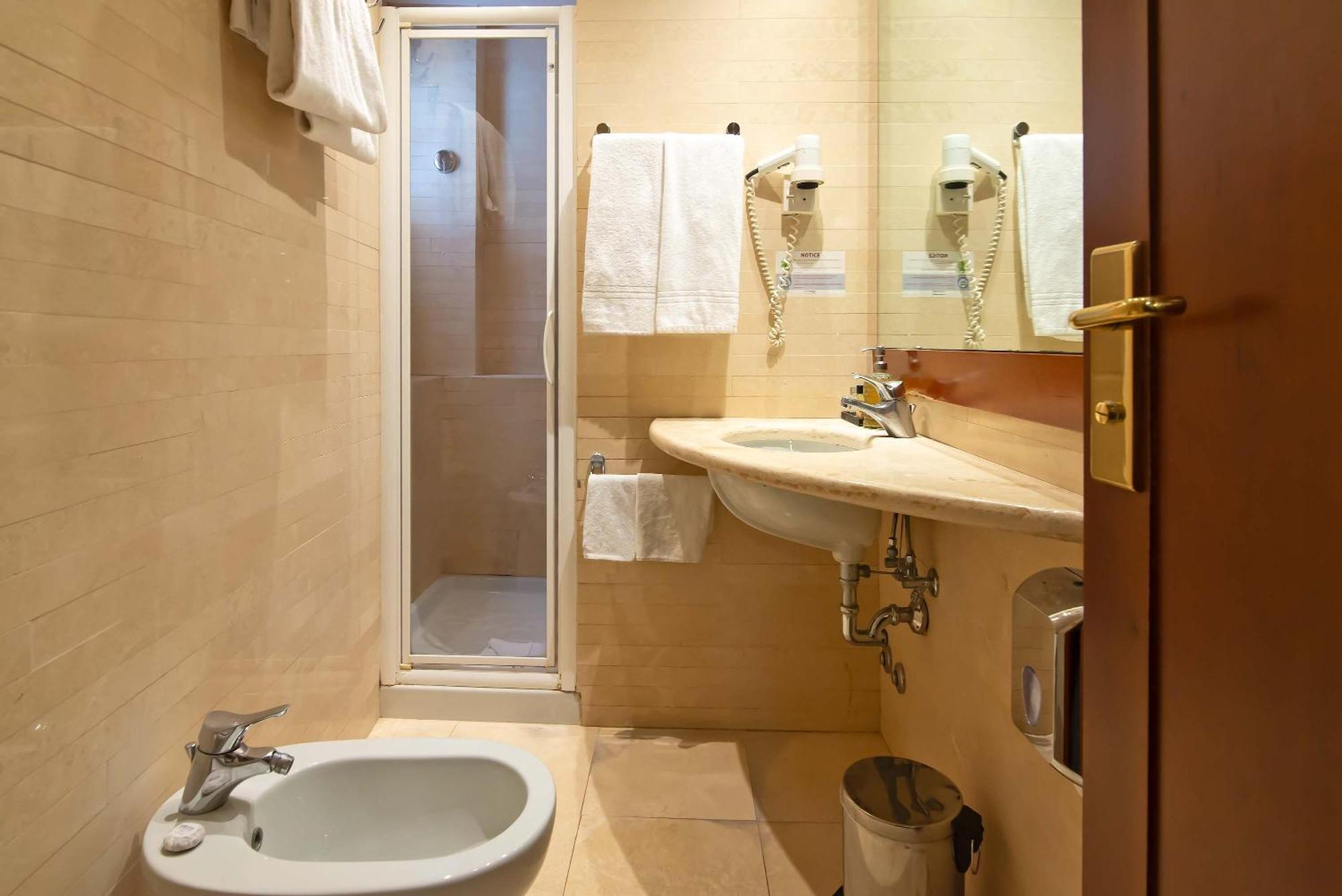 Triple Room,1772056690:JPEG