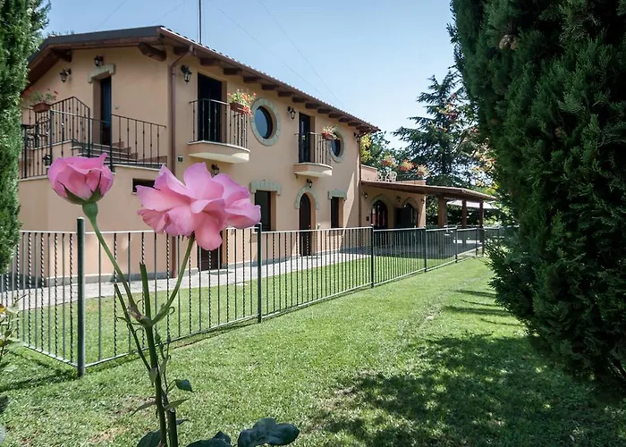 Hotel con piscina: Villaggio Azzurro
