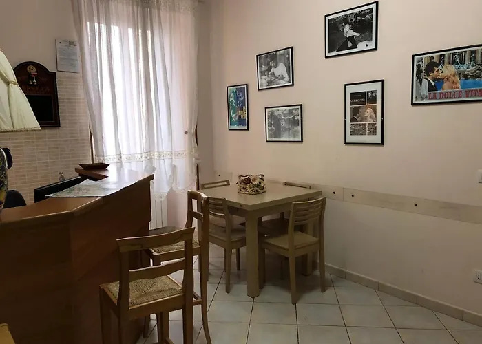 Hotel vicino al College: La Dolce Vita Romana